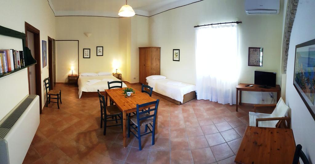 Farmstay La Morella Battipaglia Exterior photo