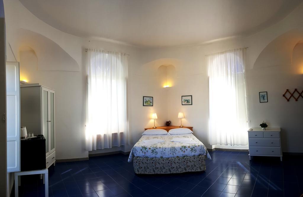 Farmstay La Morella Battipaglia Exterior photo